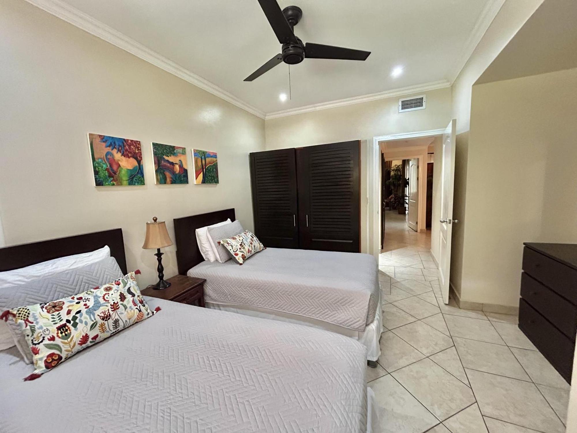 טמארינדו Sunrise 1- 3 Bedroom Poolside Condo מראה חיצוני תמונה